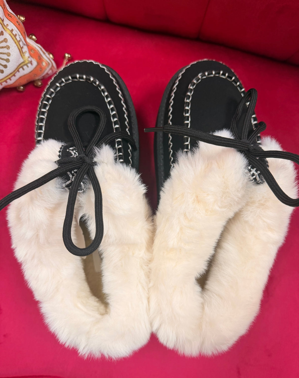 Contrast Stitching Platform Slippers