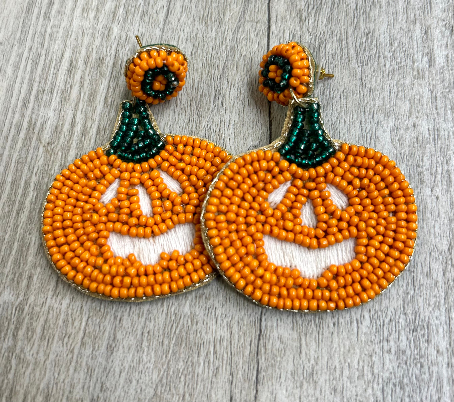 Jack-o’-lantern Seed Bead