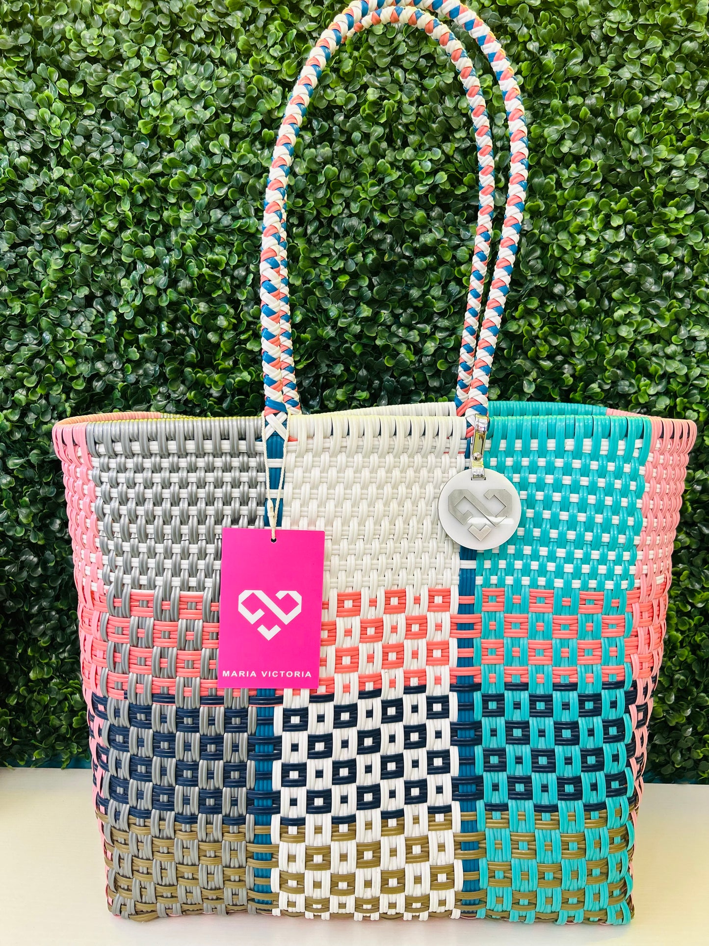 Maria Victoria Tote Bags