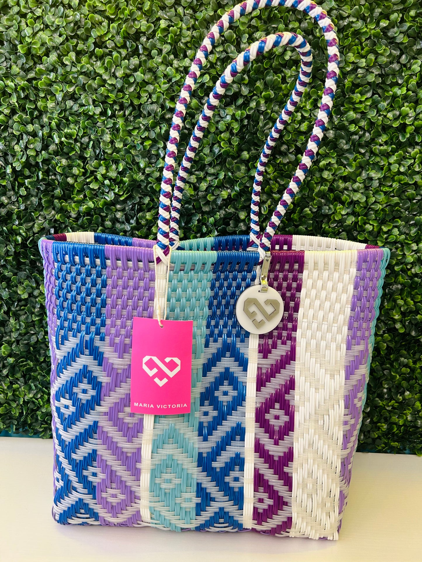 Maria Victoria Tote Bags