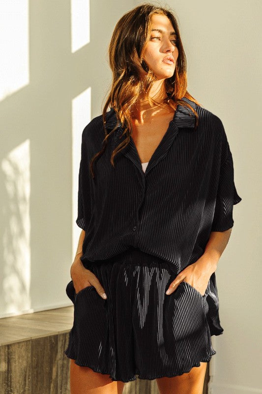 Accordion Pleated Shorts Set