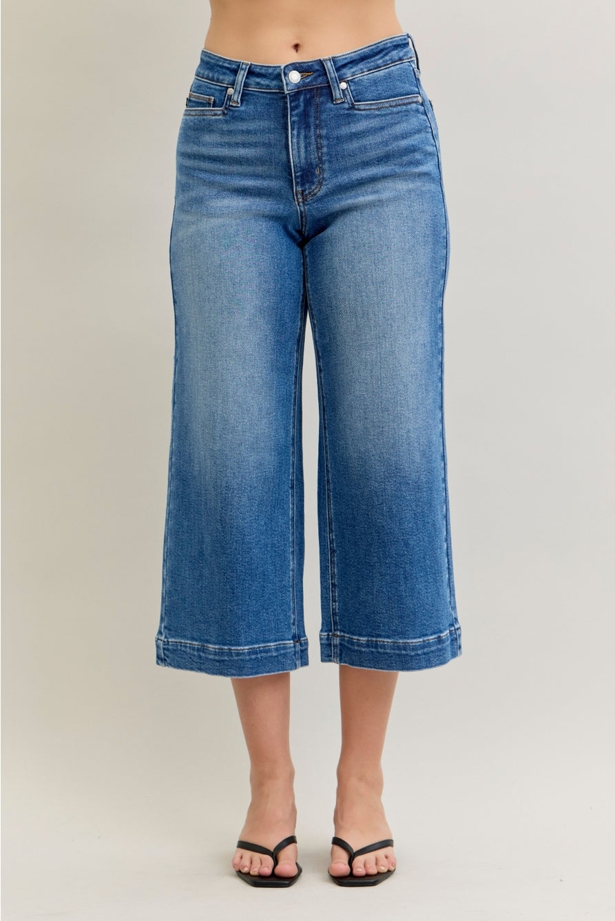 MR Wide Crop Vintage Pockets & Wide Hem