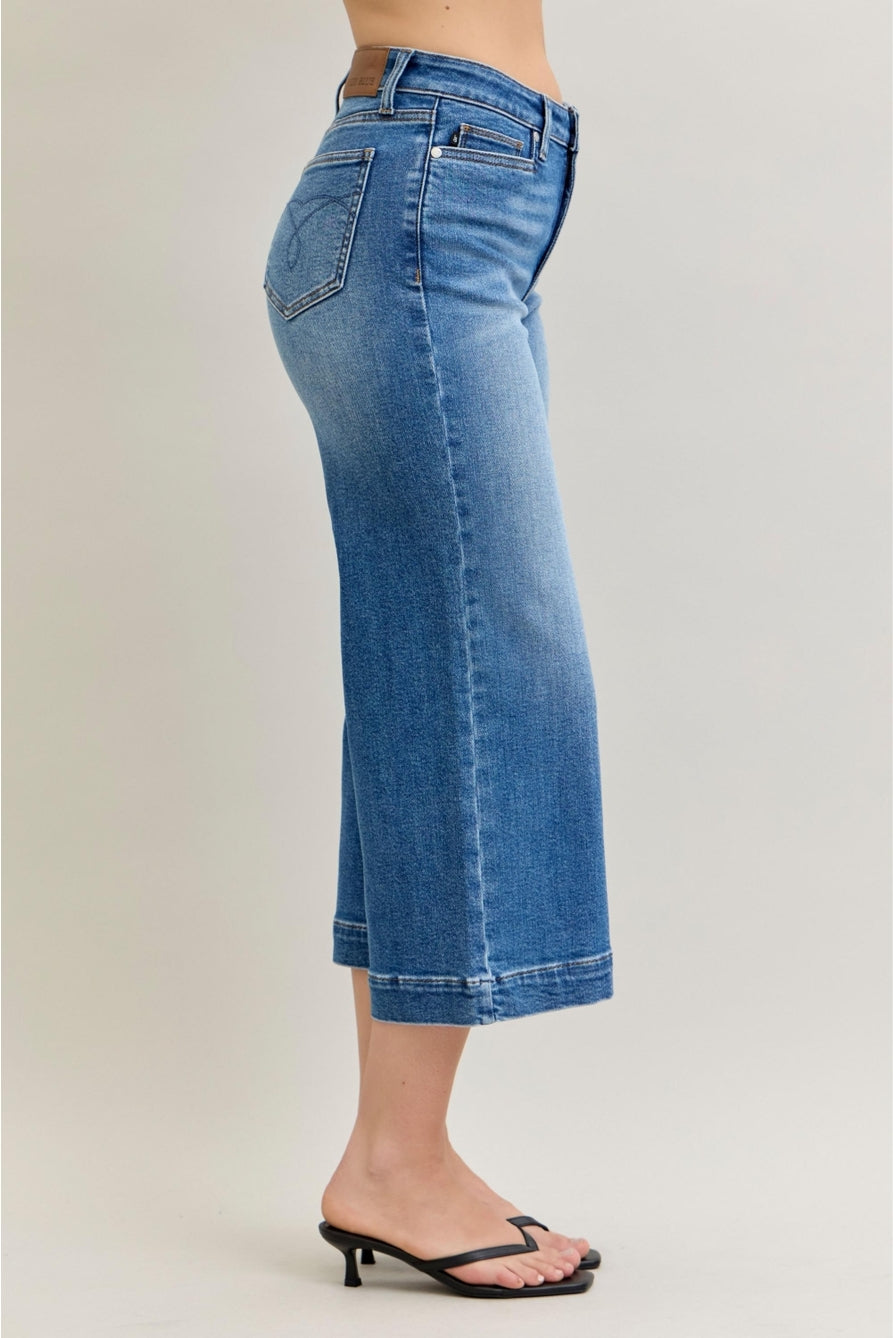 MR Wide Crop Vintage Pockets & Wide Hem