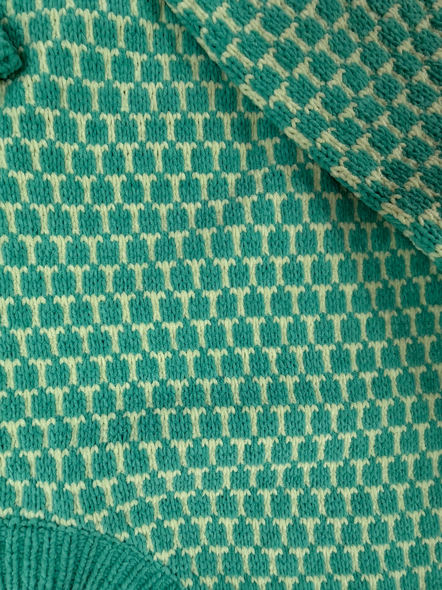 Sea Foam Pattern Chunky Sweater