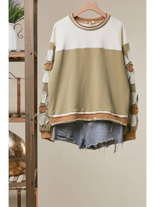 Colorblock Daisy Graphic Top